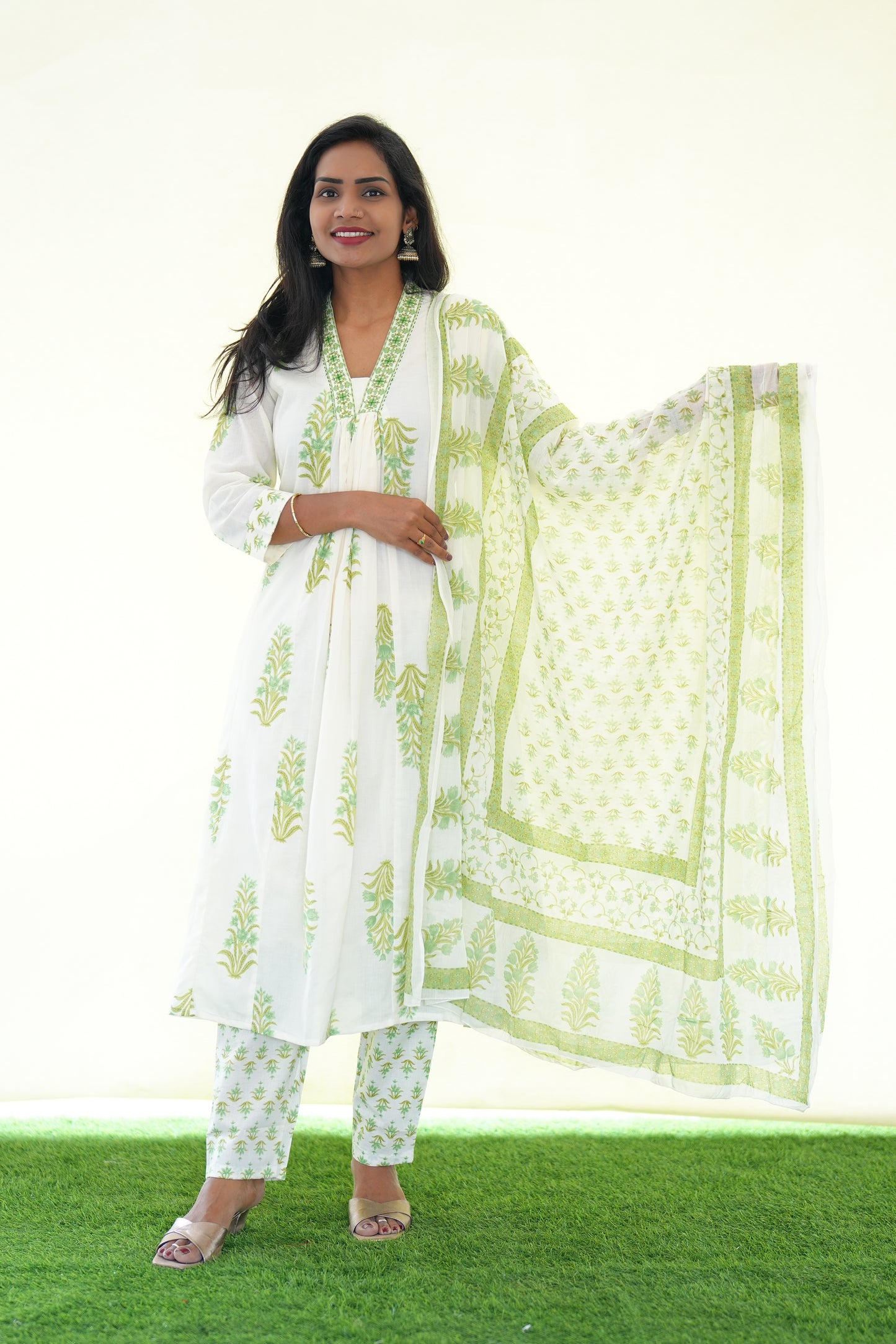 White Color Mul Cotton 3 Piece Set With Green color Block Print and Complete Lining