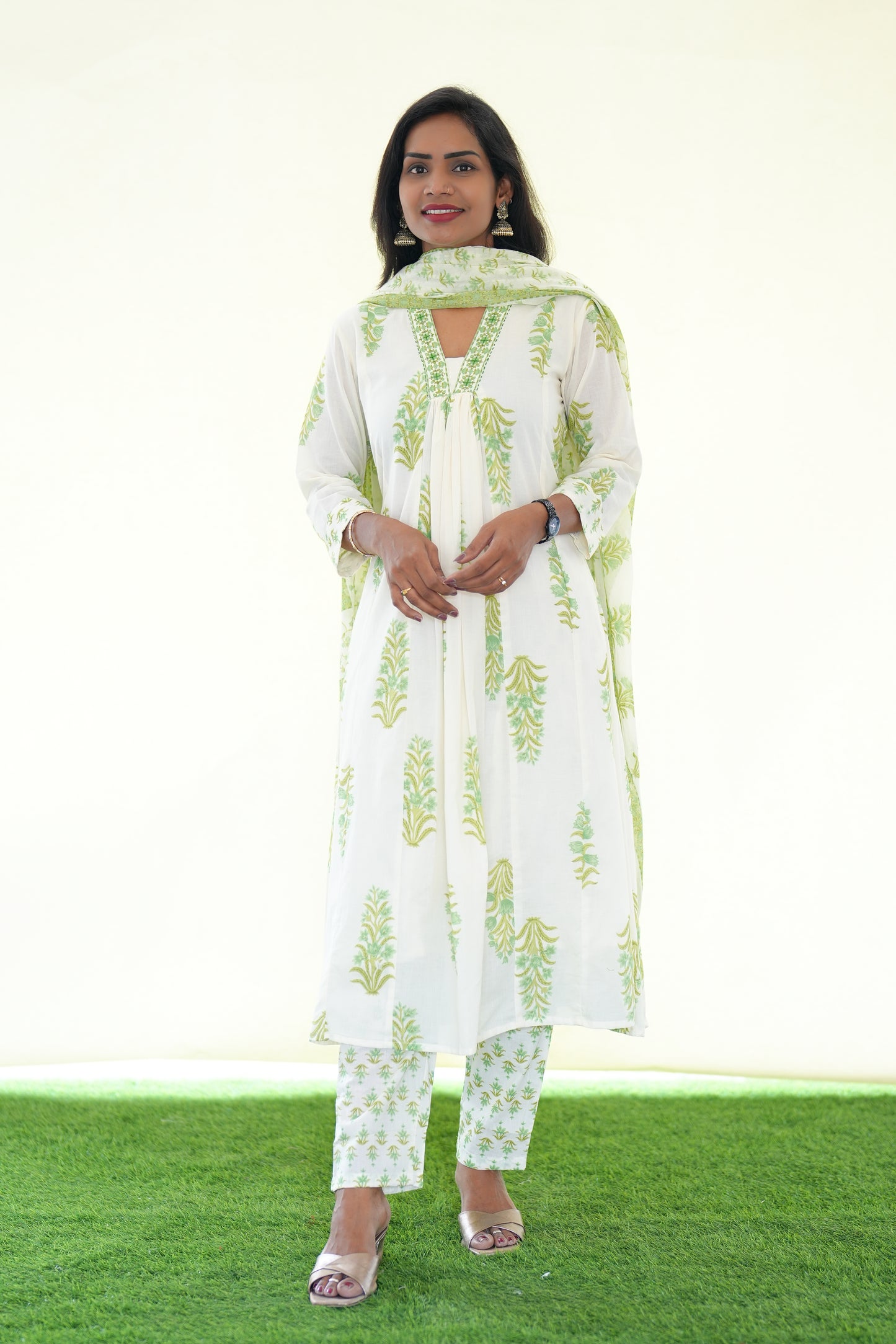 White Color Mul Cotton 3 Piece Set With Green color Block Print and Complete Lining