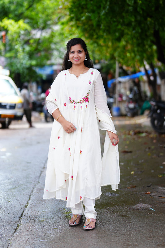 White Color Pure Mul Chandheri 3 Piece Set